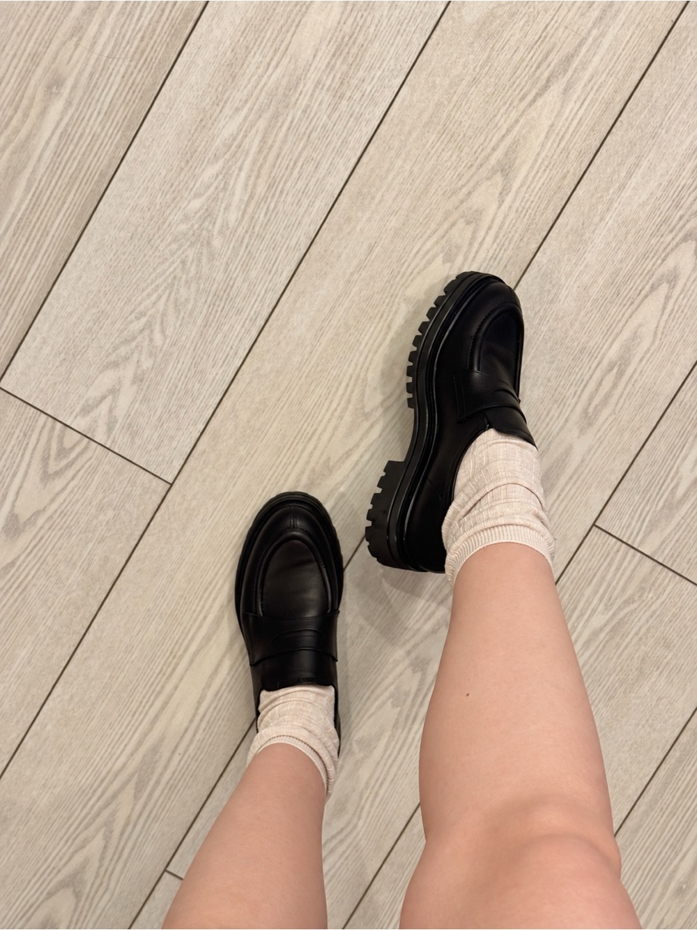 La CANADIENNE Tray Loafers | Black Leather Women’s Penny Loafers